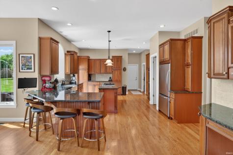 61705 Greentree Drive South Bend IN 46614