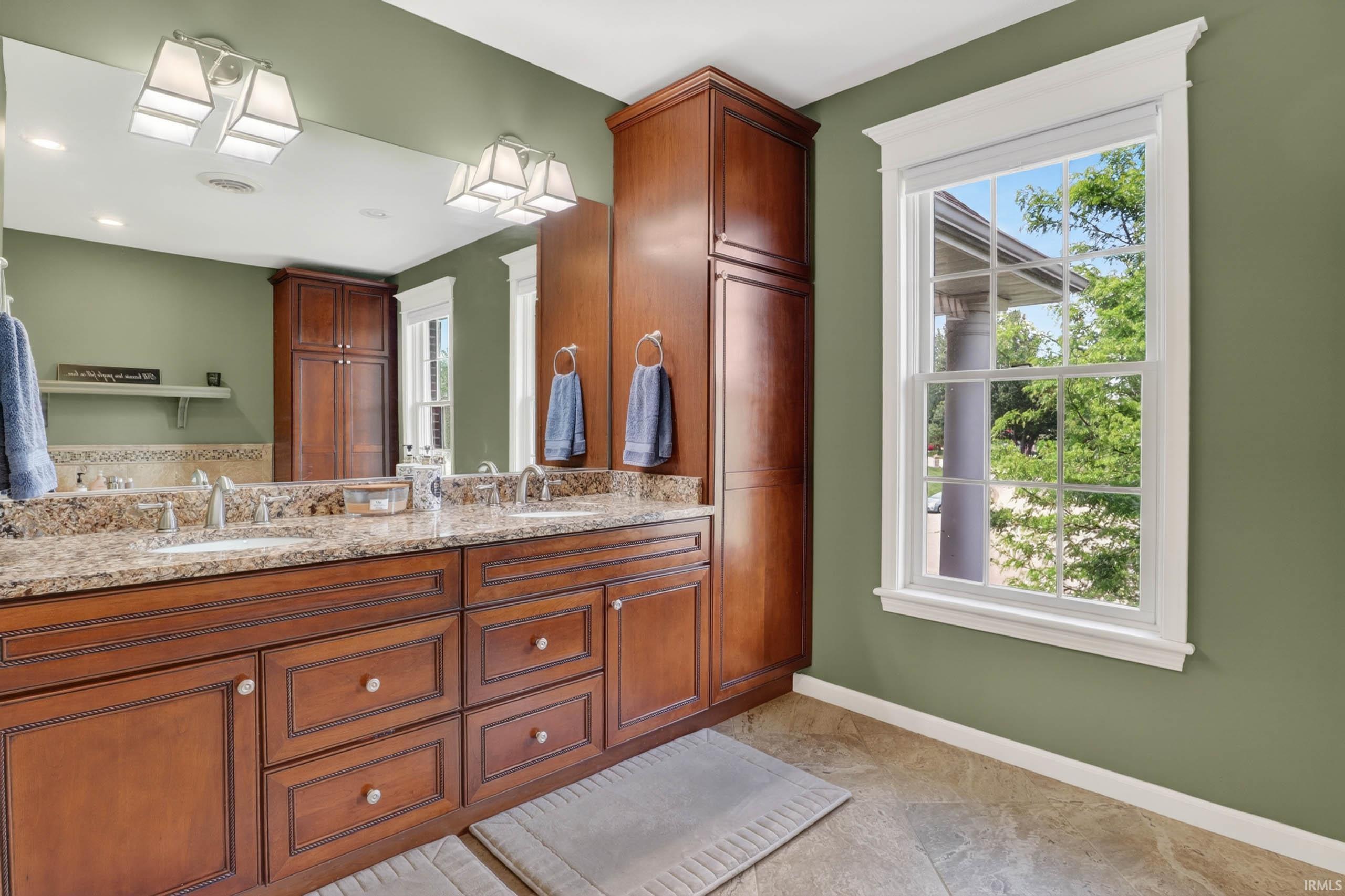 61705 Greentree Drive South Bend IN 46614