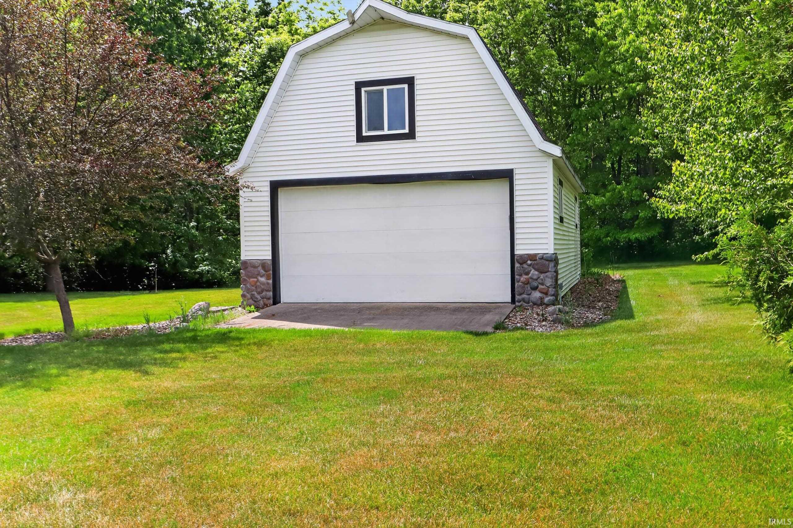 61705 Greentree Drive South Bend IN 46614