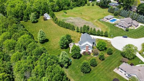 61705 Greentree Drive South Bend IN 46614
