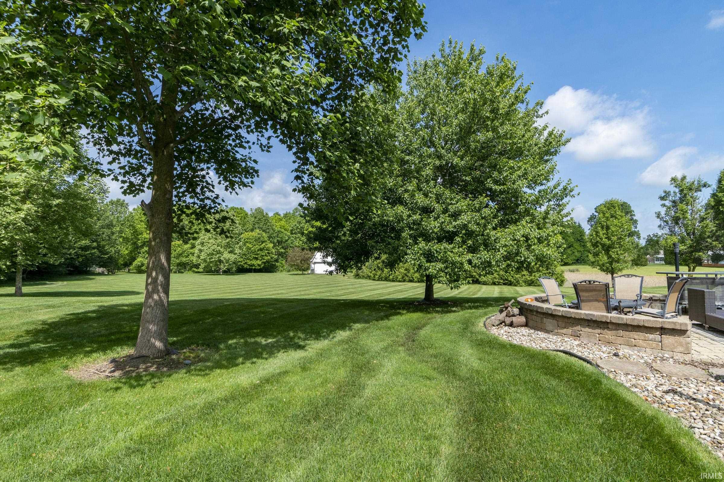 61705 Greentree Drive South Bend IN 46614