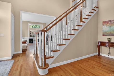 61705 Greentree Drive South Bend IN 46614