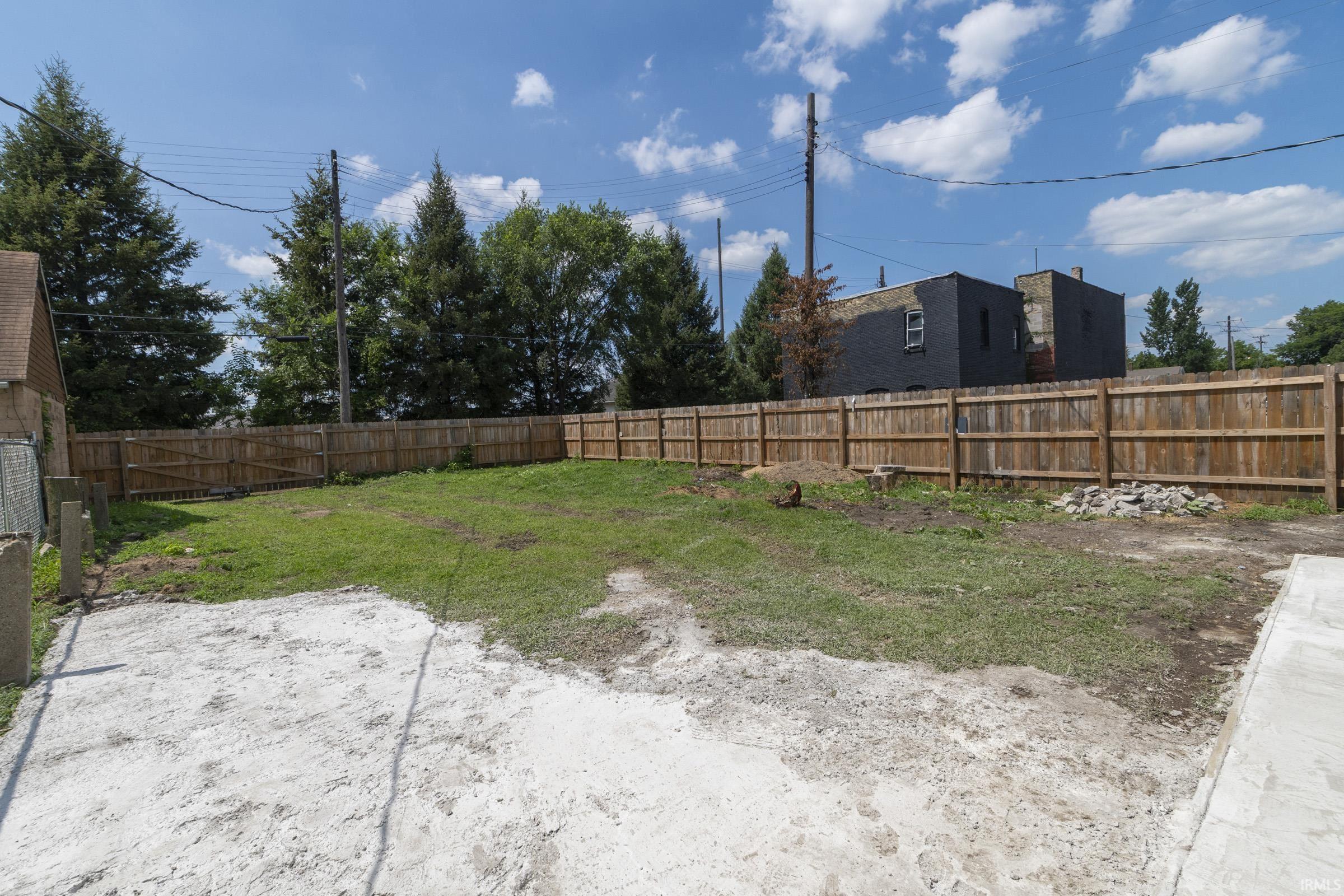 415 Harris Street South Bend IN 46619