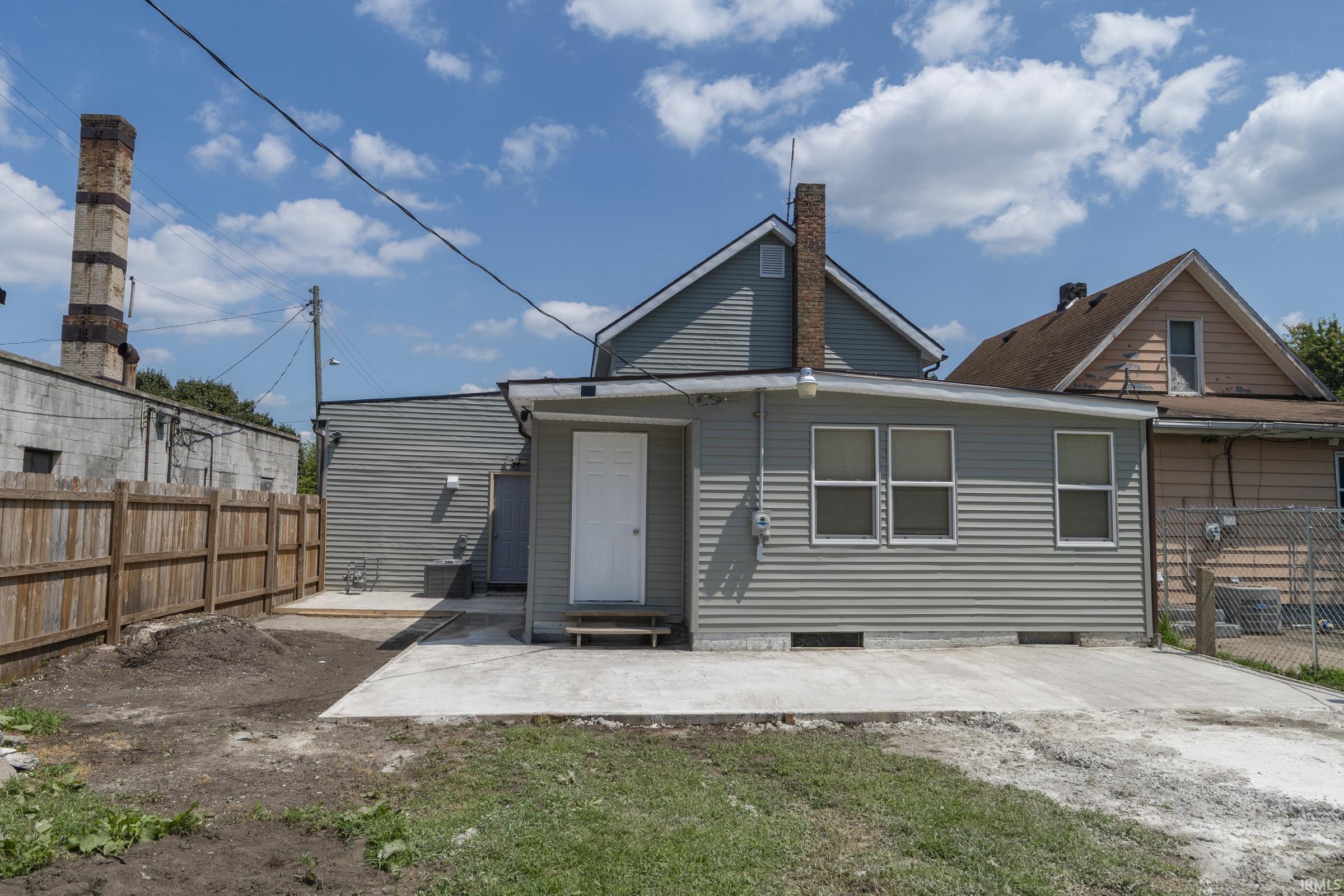 415 Harris Street South Bend IN 46619