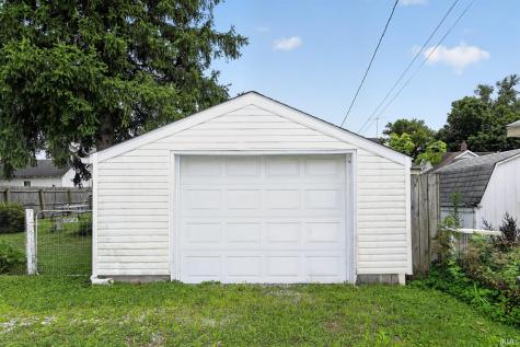 4 E Freeman Street Frankfort IN 46041