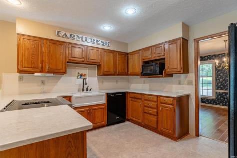 1542 Kings Bridge Road Evansville IN 47725