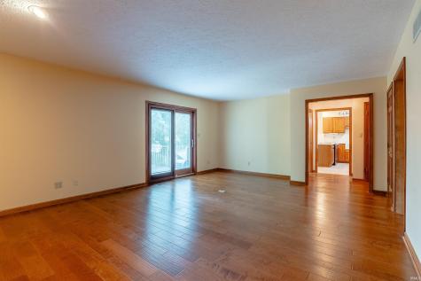 1542 Kings Bridge Road Evansville IN 47725