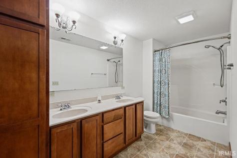 336 Crown Hill Drive Huntington IN 46750