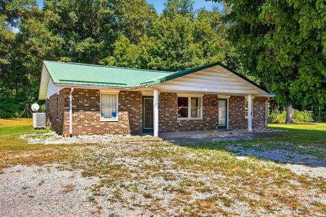 2082 W State Road 54 Bloomfield IN 47424