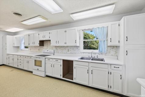 2082 W State Road 54 Bloomfield IN 47424