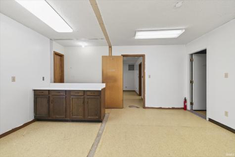 2082 W State Road 54 Bloomfield IN 47424