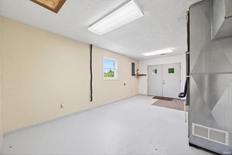 2082 W State Road 54 Bloomfield IN 47424