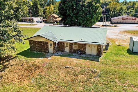2082 W State Road 54 Bloomfield IN 47424