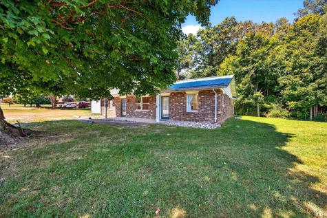 2082 W State Road 54 Bloomfield IN 47424