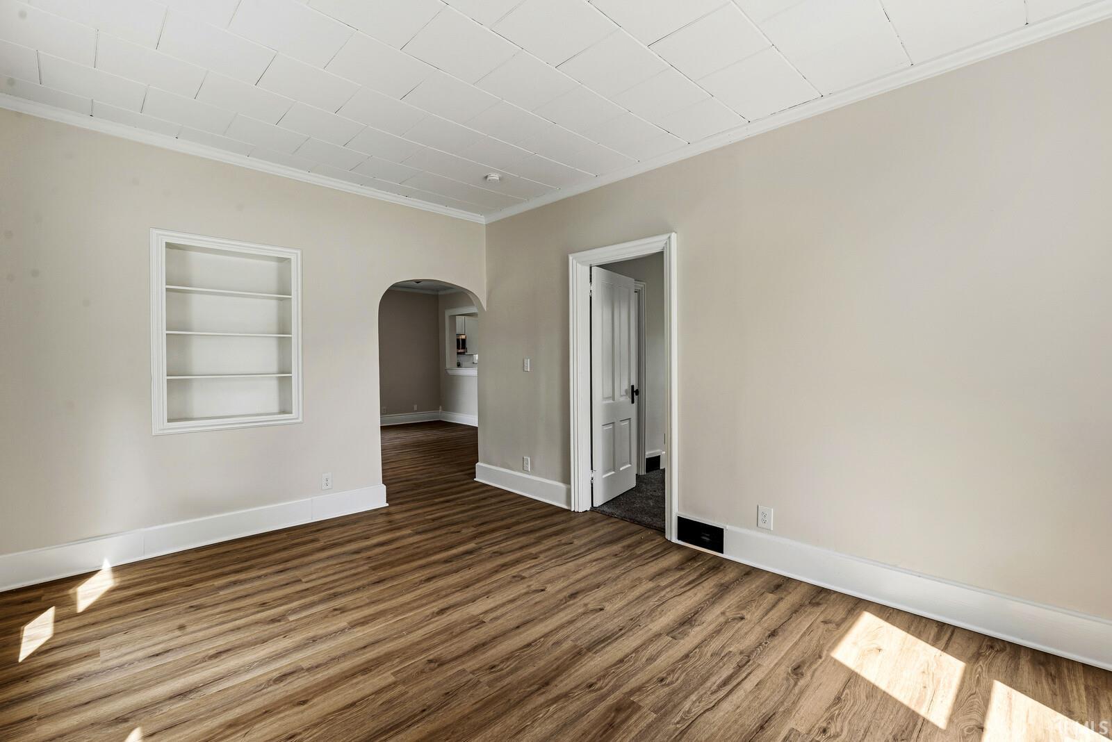 212 E Waterford Street Wakarusa IN 46573