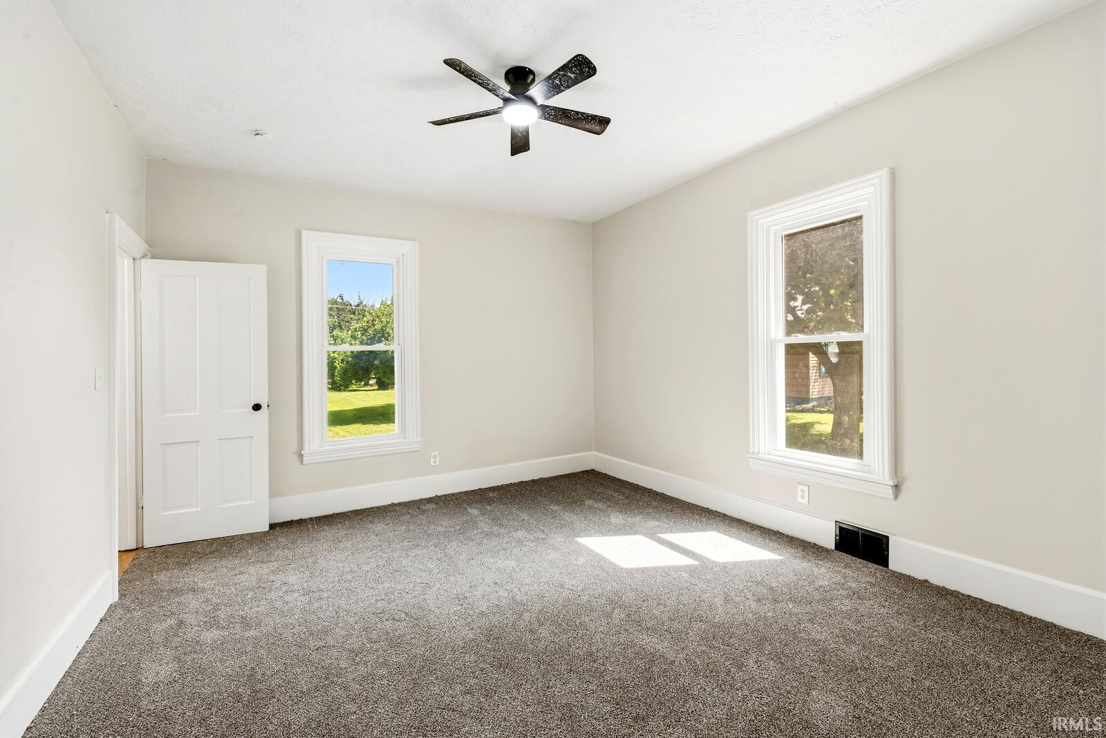 212 E Waterford Street Wakarusa IN 46573