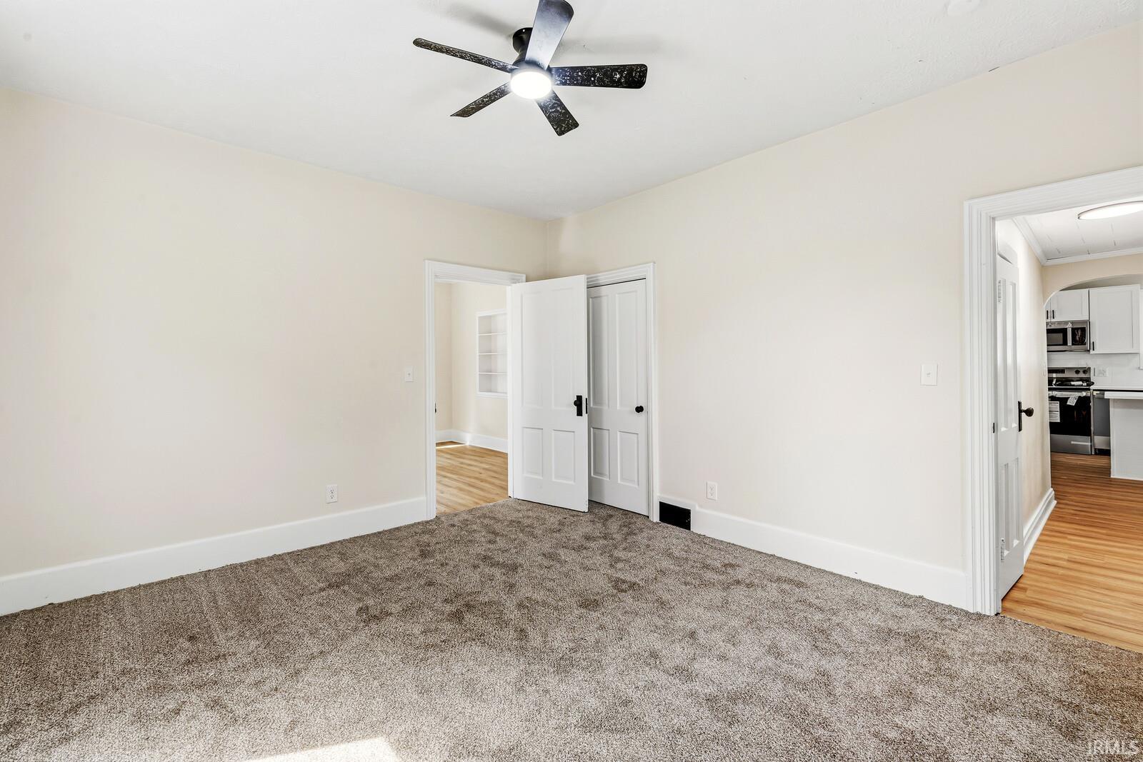 212 E Waterford Street Wakarusa IN 46573