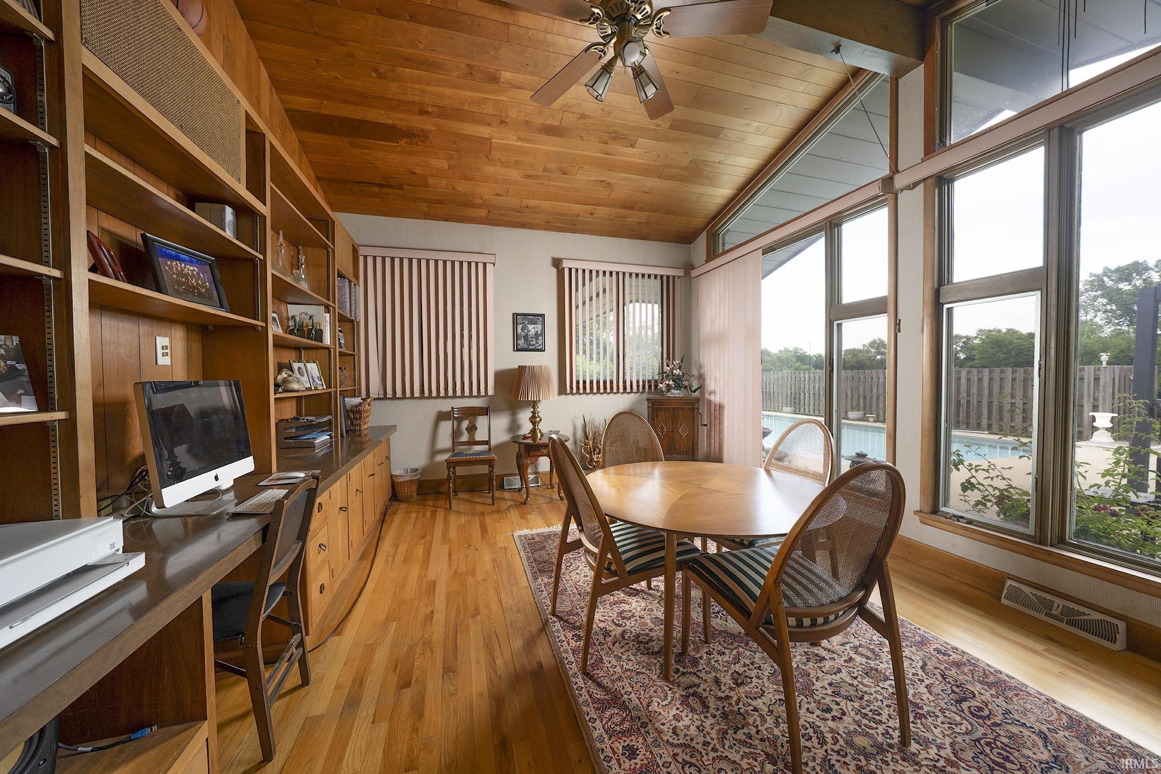 1839 Rainbow Bend Boulevard Elkhart IN 46514