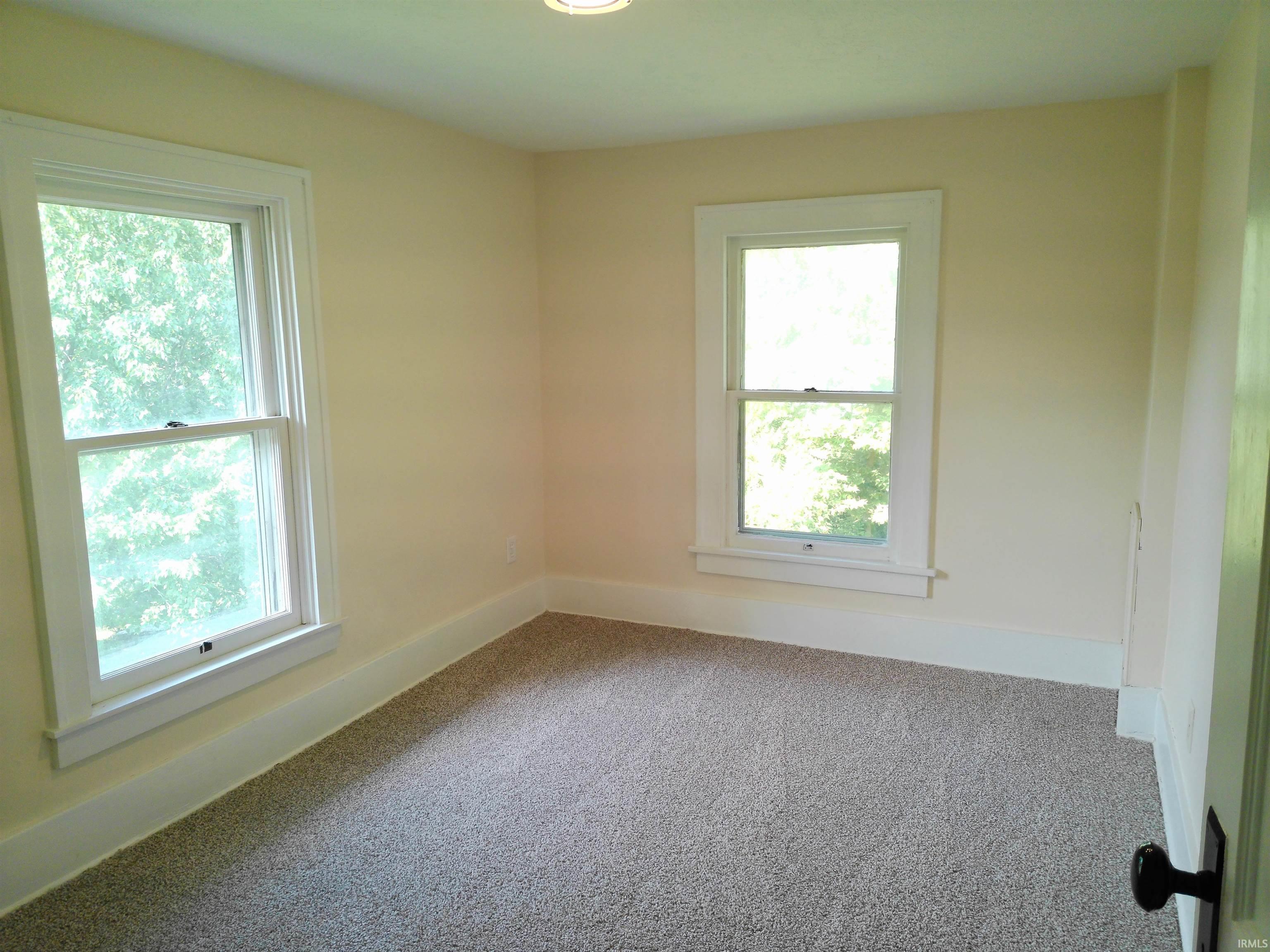 1325 S 32nd Street South Bend IN 46615