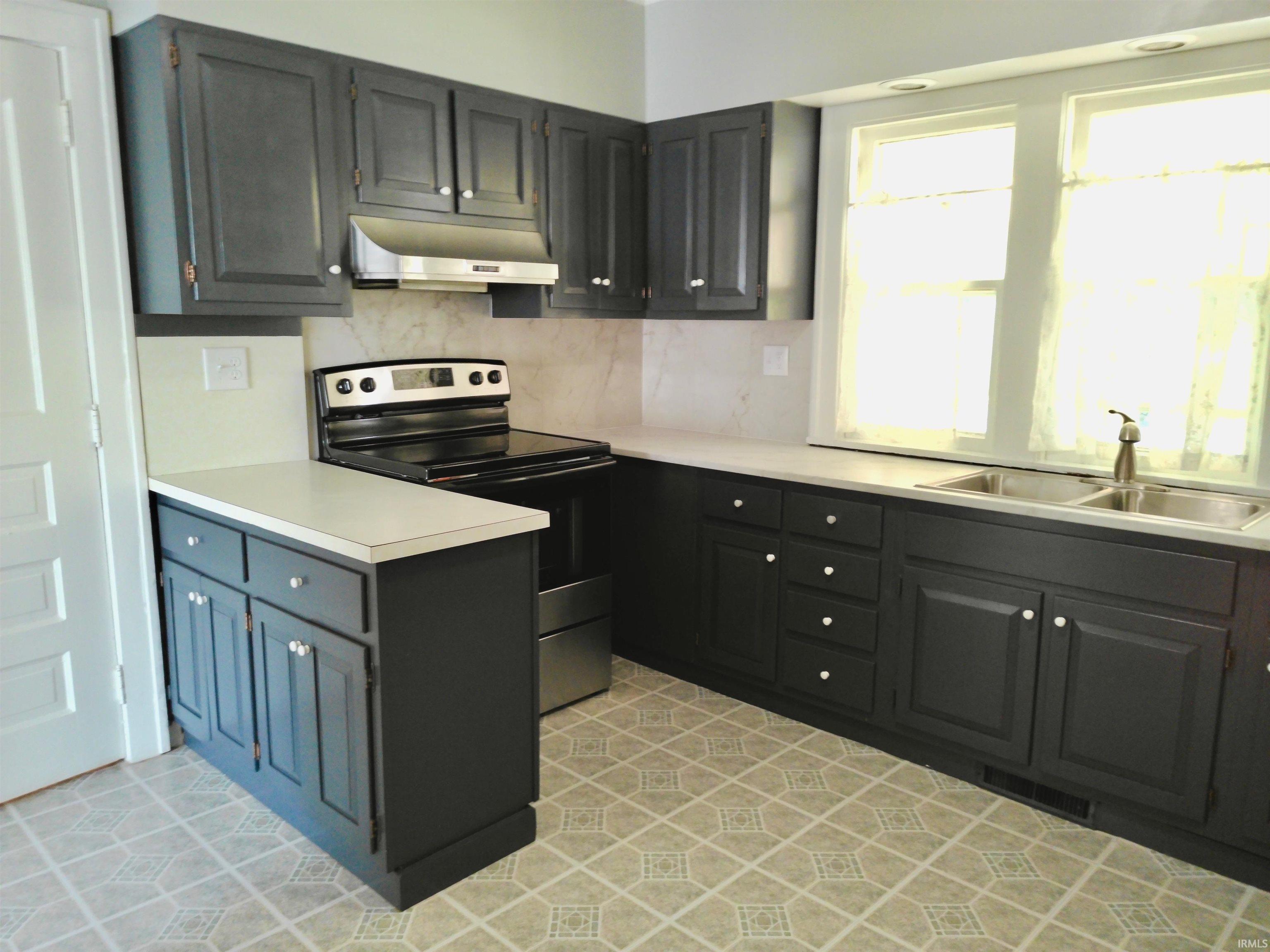 1325 S 32nd Street South Bend IN 46615