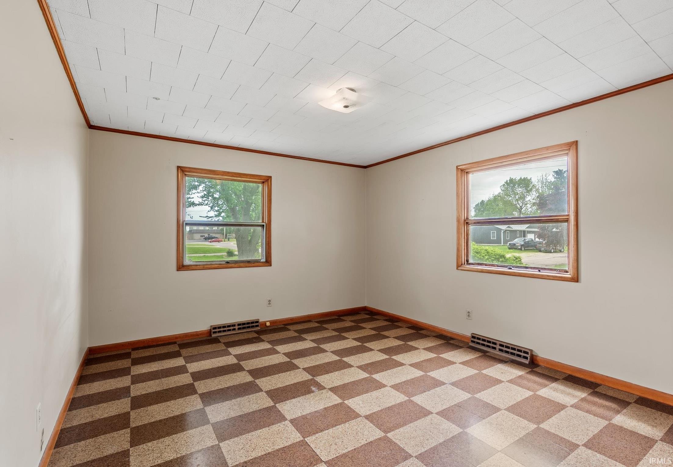 303 N Roosevelt Street Warsaw IN 46580