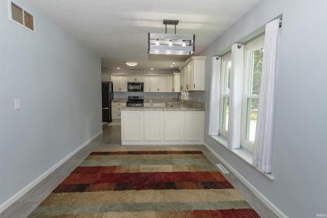 2112 Foxboro Court Mishawaka IN 46545