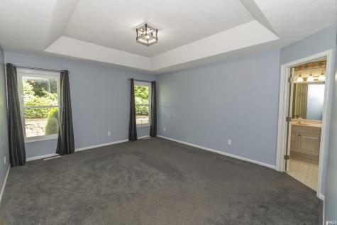 2112 Foxboro Court Mishawaka IN 46545