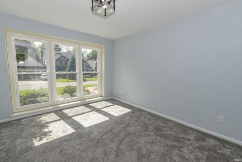 2112 Foxboro Court Mishawaka IN 46545