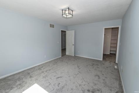 2112 Foxboro Court Mishawaka IN 46545