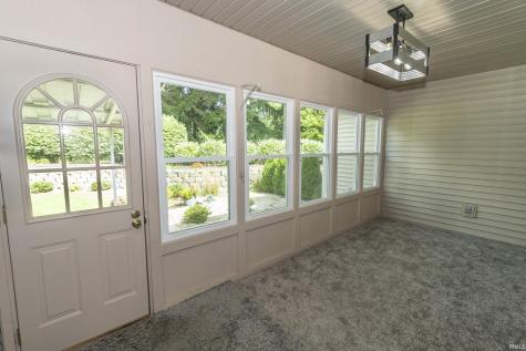 2112 Foxboro Court Mishawaka IN 46545
