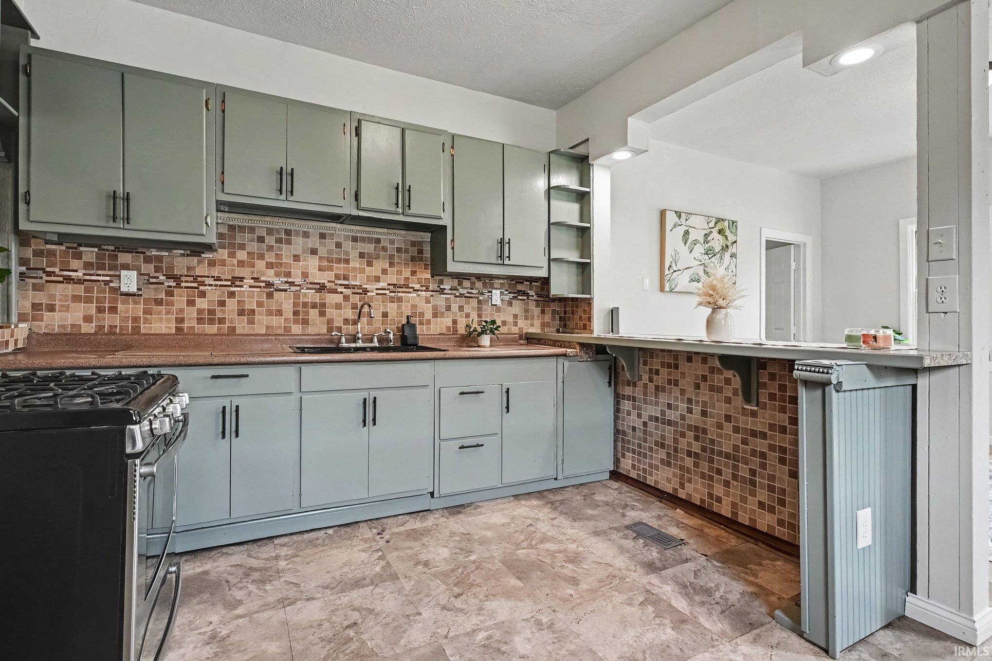 726 W Blaine Avenue Elkhart IN 46516