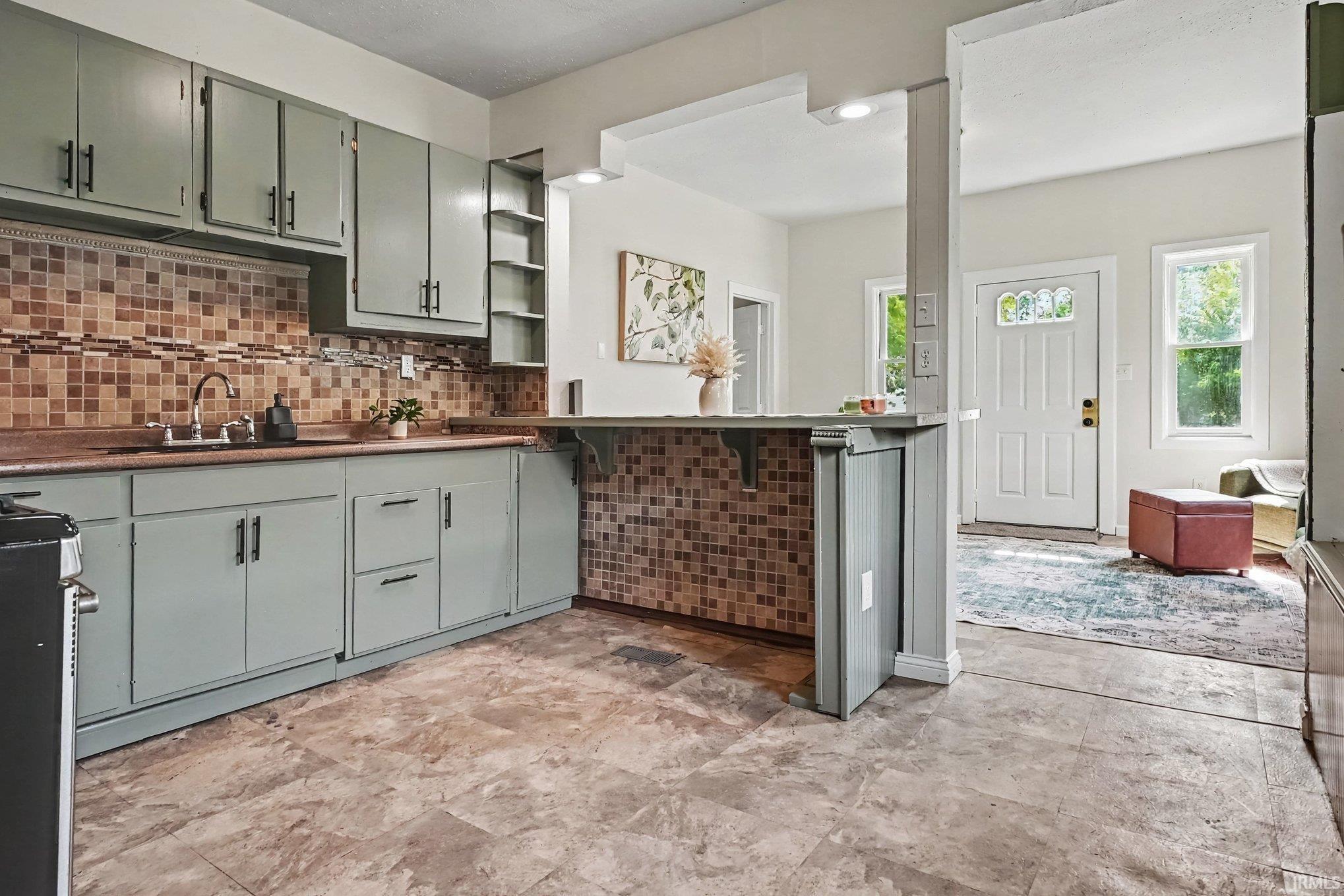 726 W Blaine Avenue Elkhart IN 46516
