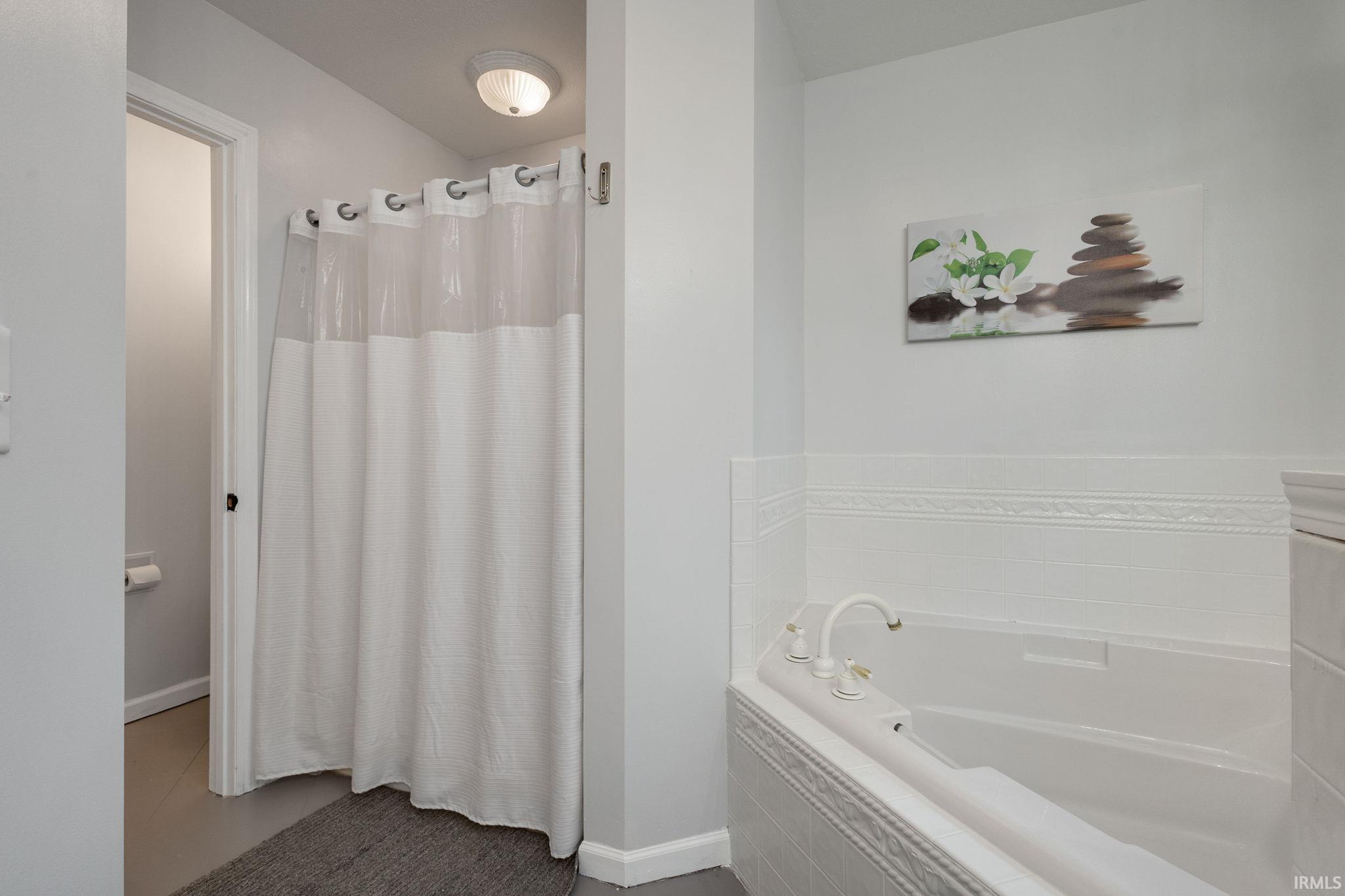 2208 Woodland Court Elkhart IN 46514