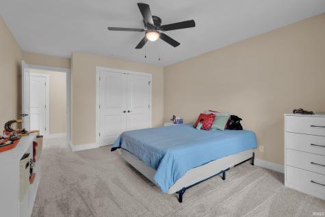 7508 Eichele Drive Evansville IN 47712