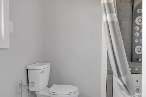 7318 N Red Hill Road Ellettsville IN 47429