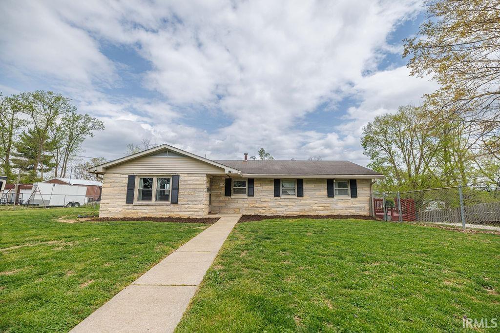 804 W Oak Street Ellettsville IN 47429