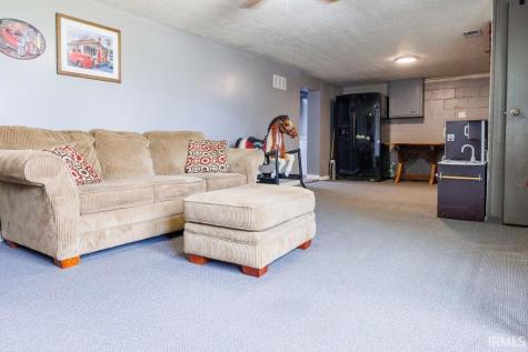 804 W Oak Street Ellettsville IN 47429