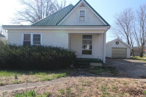 405 SW 3rd Street Loogootee IN 47553