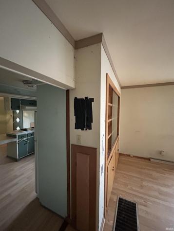 405 SW 3rd Street Loogootee IN 47553