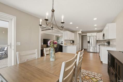 2113 Meadowsweet Parkway Fort Wayne IN 46808