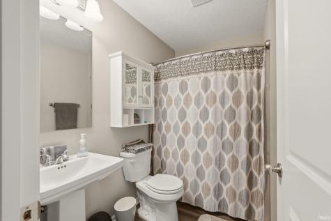 2113 Meadowsweet Parkway Fort Wayne IN 46808