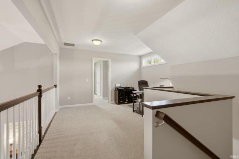 2113 Meadowsweet Parkway Fort Wayne IN 46808