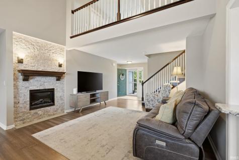 2113 Meadowsweet Parkway Fort Wayne IN 46808