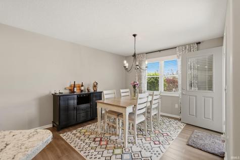 2113 Meadowsweet Parkway Fort Wayne IN 46808