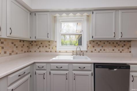 10810 N State Road 67 Albany IN 47320