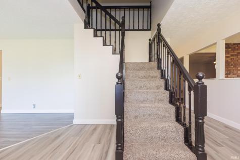 10810 N State Road 67 Albany IN 47320