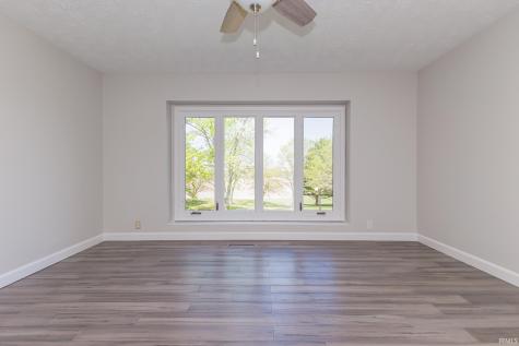 10810 N State Road 67 Albany IN 47320