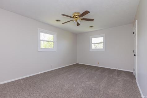10810 N State Road 67 Albany IN 47320