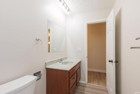 10810 N State Road 67 Albany IN 47320
