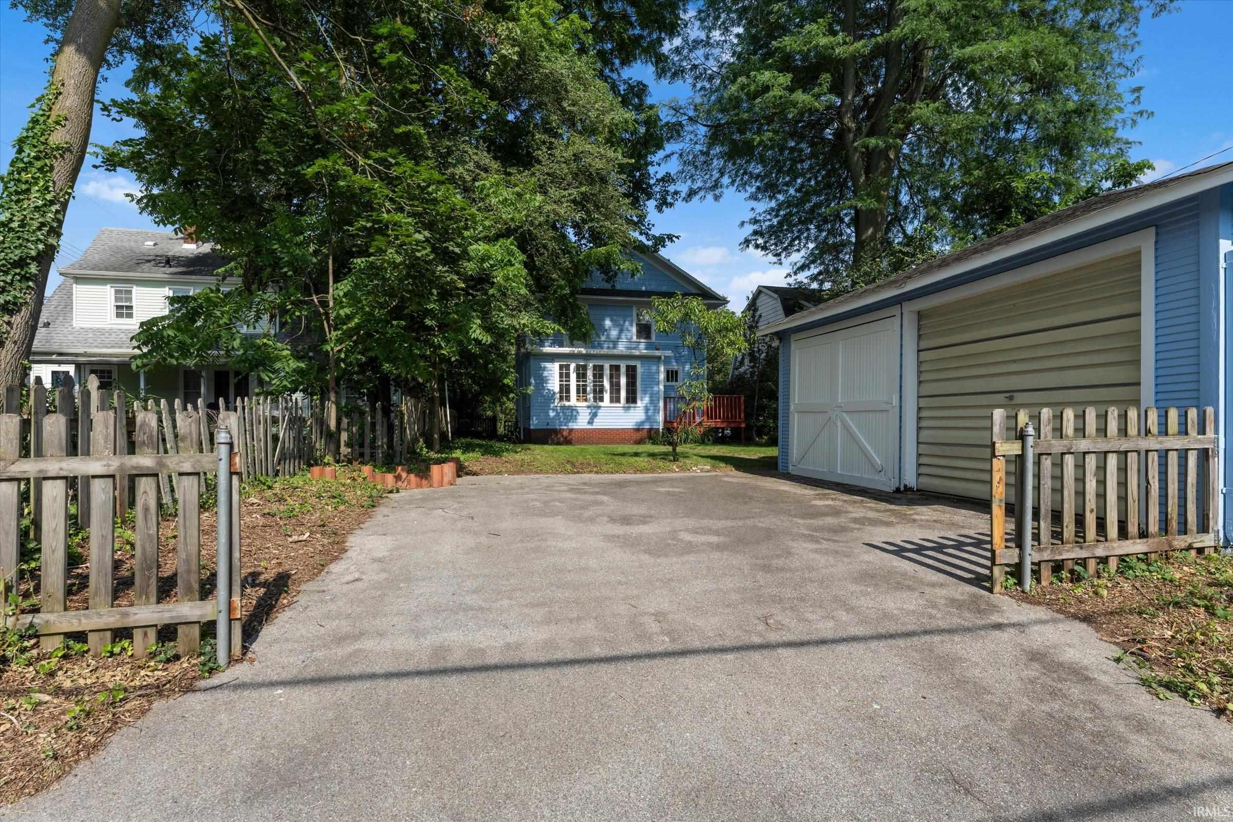 1117 Foster Street South Bend IN 46617